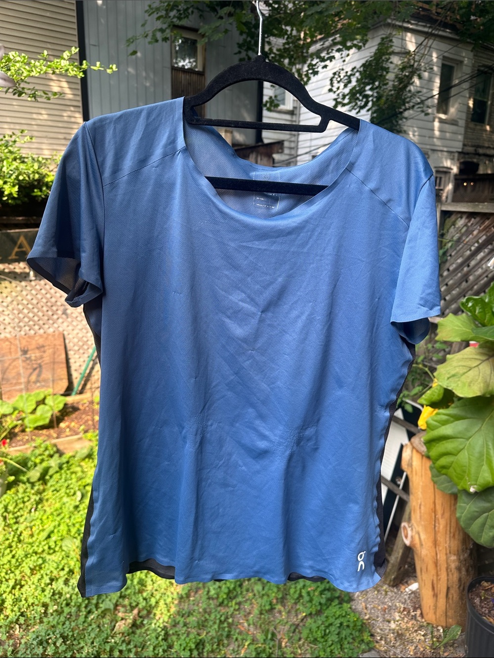 On Running Performance Women's Blue Short-Sleeve Tee